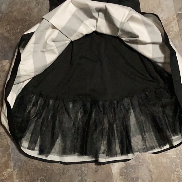 Charlotte Russe - Ladies Black & White Party Dress - Picture 9 of 9